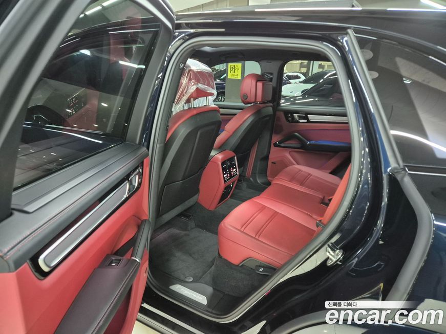 Porsche Cayenne 2023