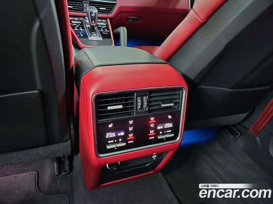 Porsche Cayenne 2023