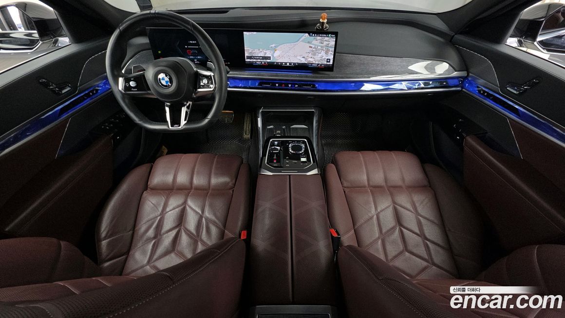 BMW 7-Series 2024