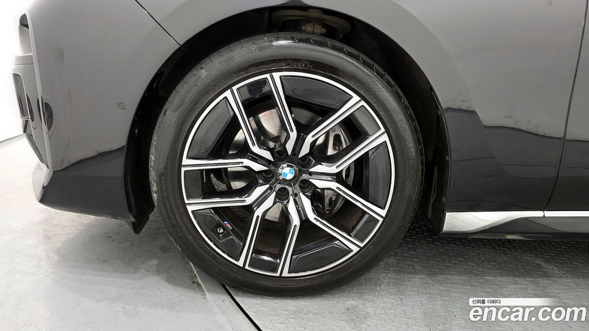 BMW 7-Series 2025