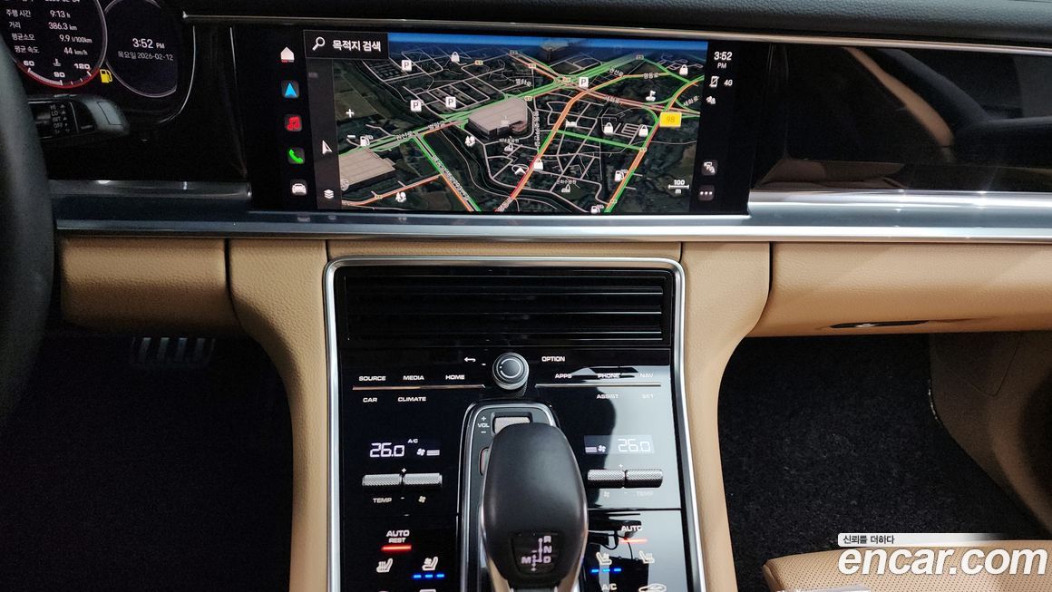 Porsche Panamera 2023