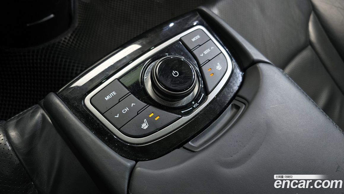 Hyundai Grandeur 2012