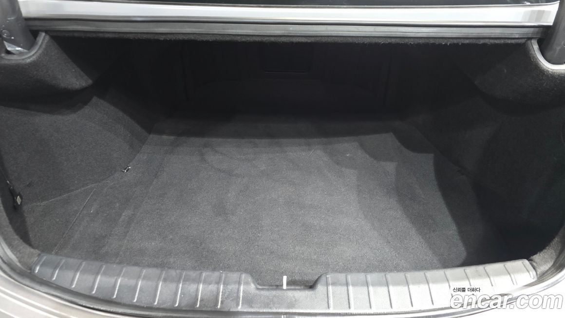 Hyundai Grandeur 2012