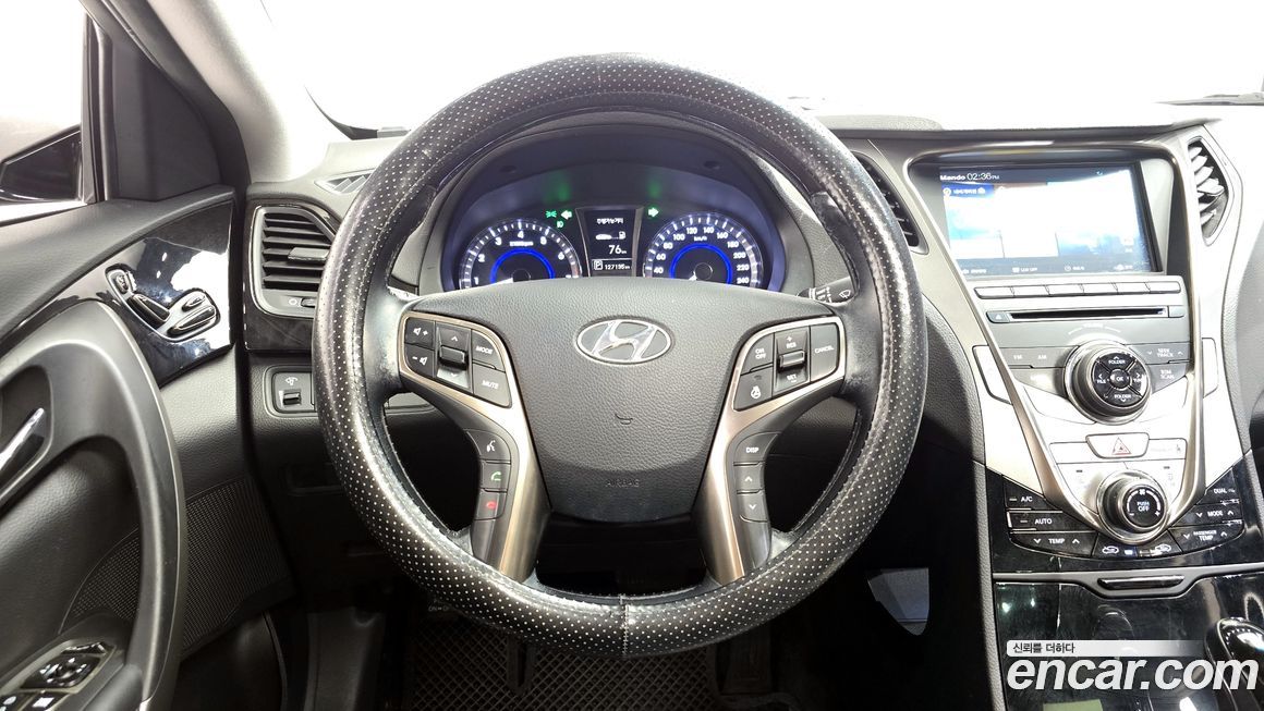 Hyundai Grandeur 2012