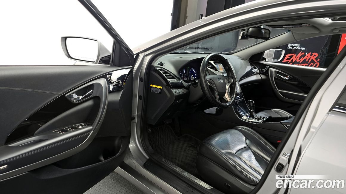 Hyundai Grandeur 2012