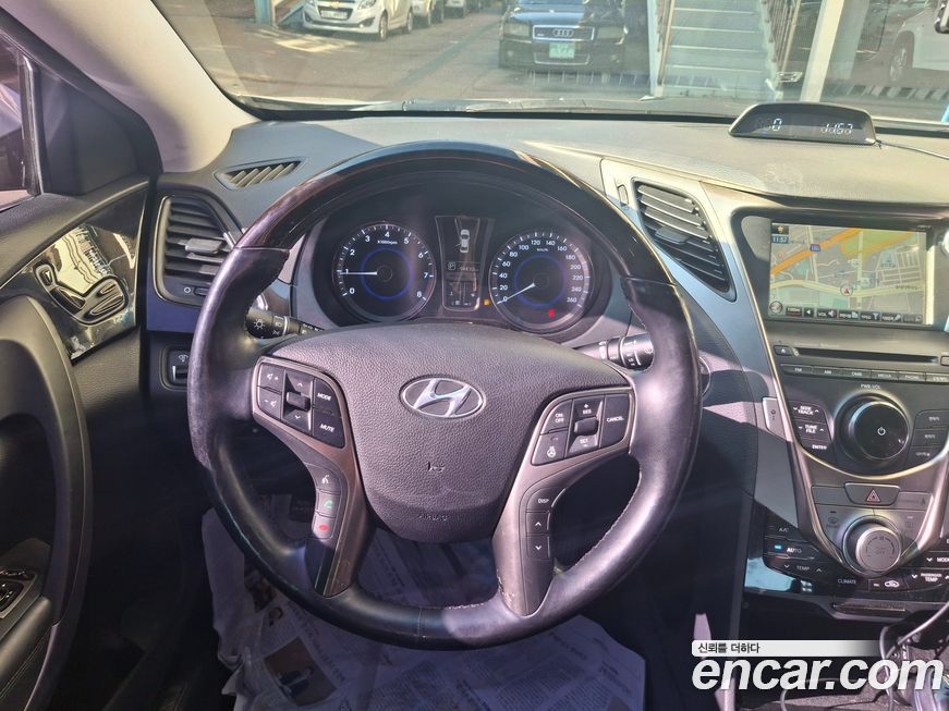 Hyundai Grandeur 2012