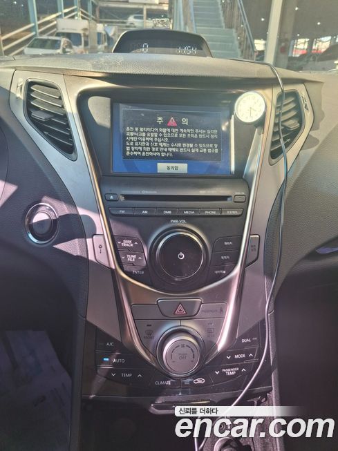 Hyundai Grandeur 2012