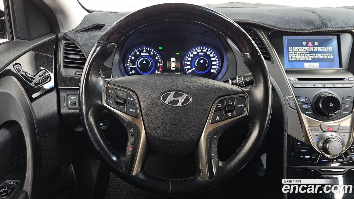 Hyundai Grandeur 2012