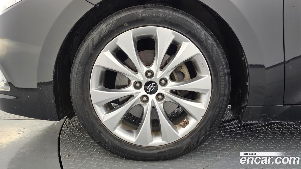 Hyundai Grandeur 2012