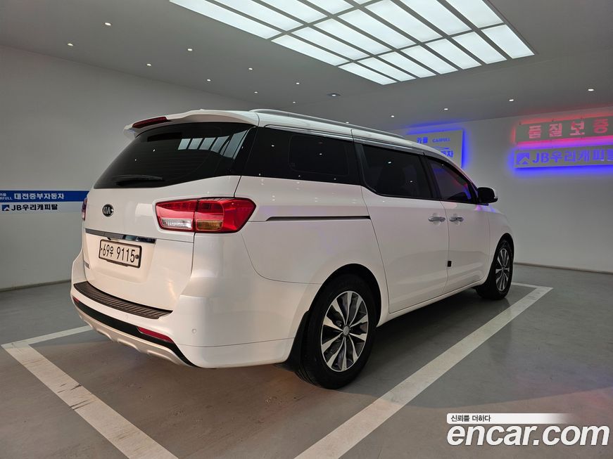 Kia Canival 2017