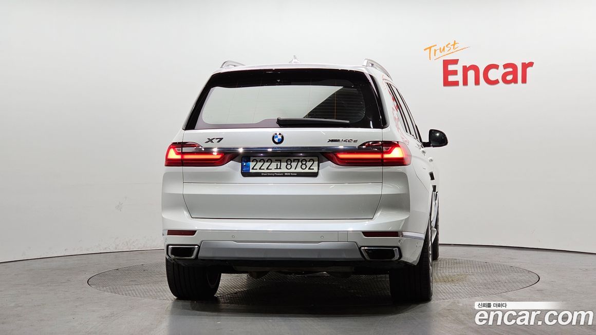 BMW X7 2022