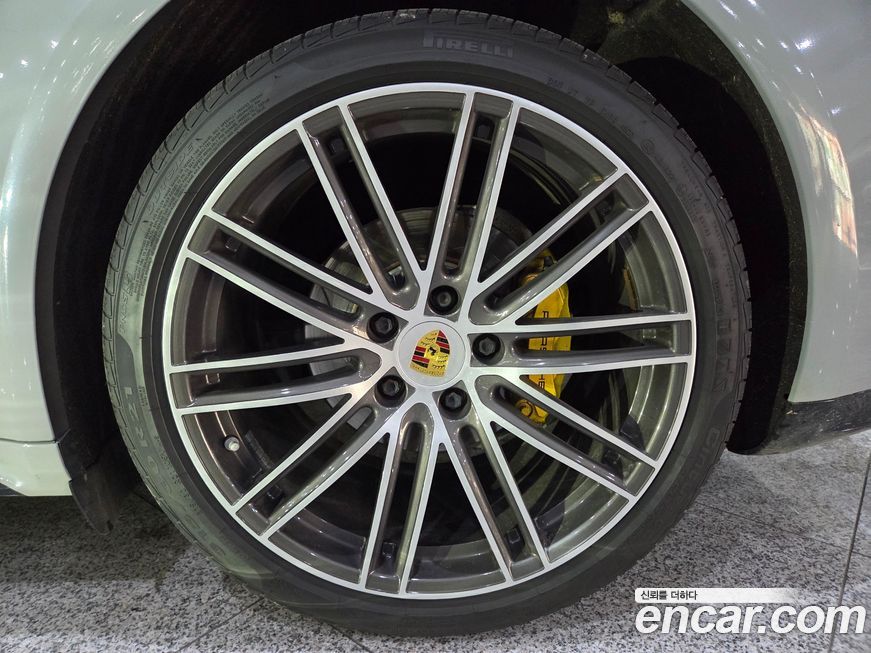 Porsche Panamera 2018