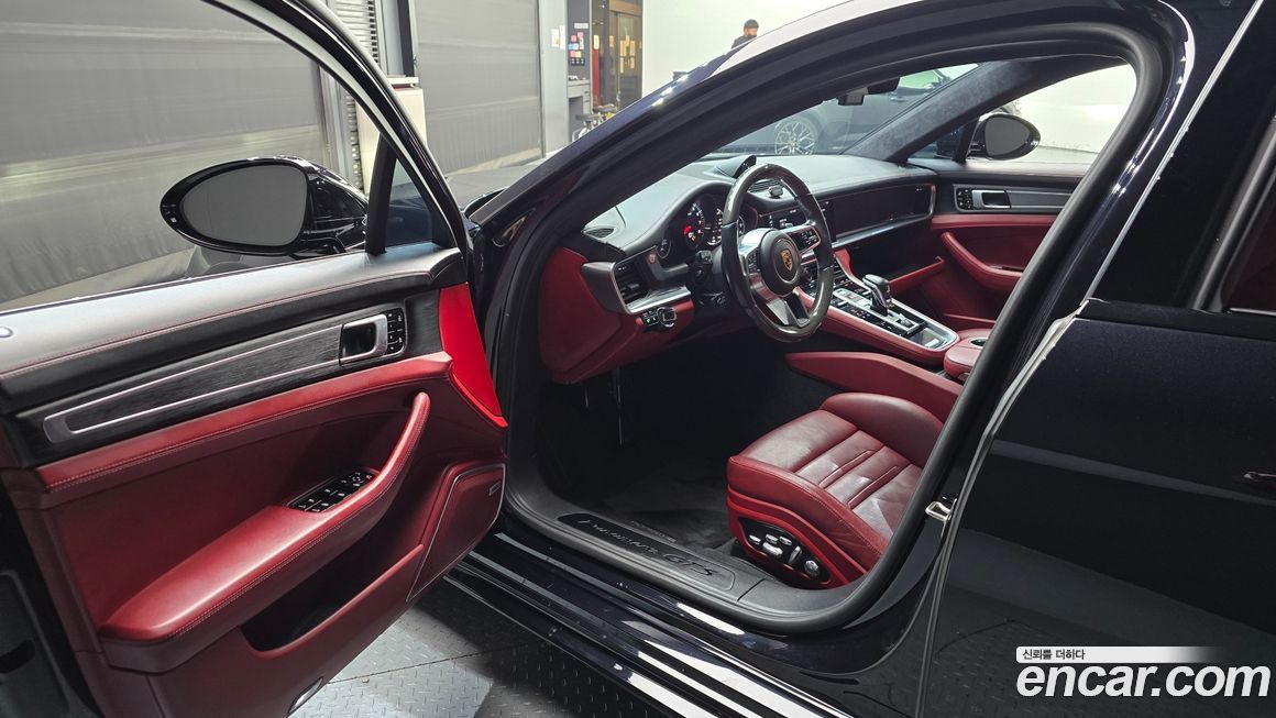 Porsche Panamera 2019