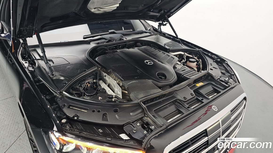 Mercedes-Benz S-Class 2022