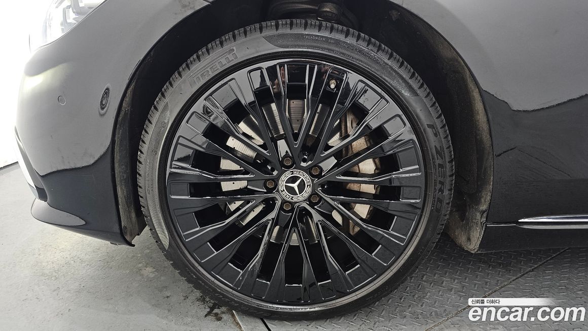 Mercedes-Benz S-Class 2022