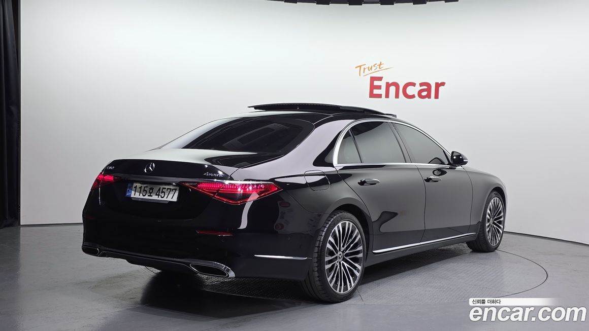 Mercedes-Benz S-Class 2021