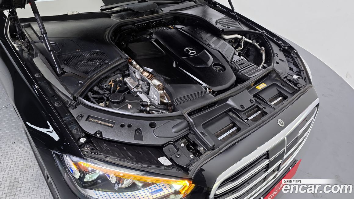 Mercedes-Benz S-Class 2022