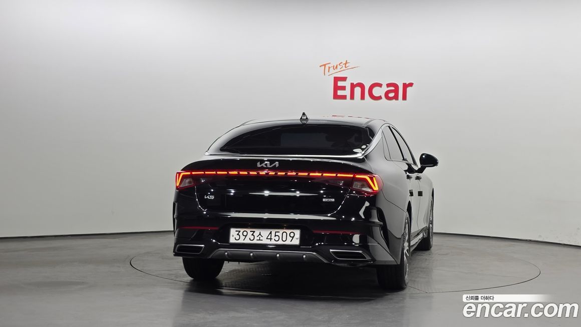 Kia K5 2023