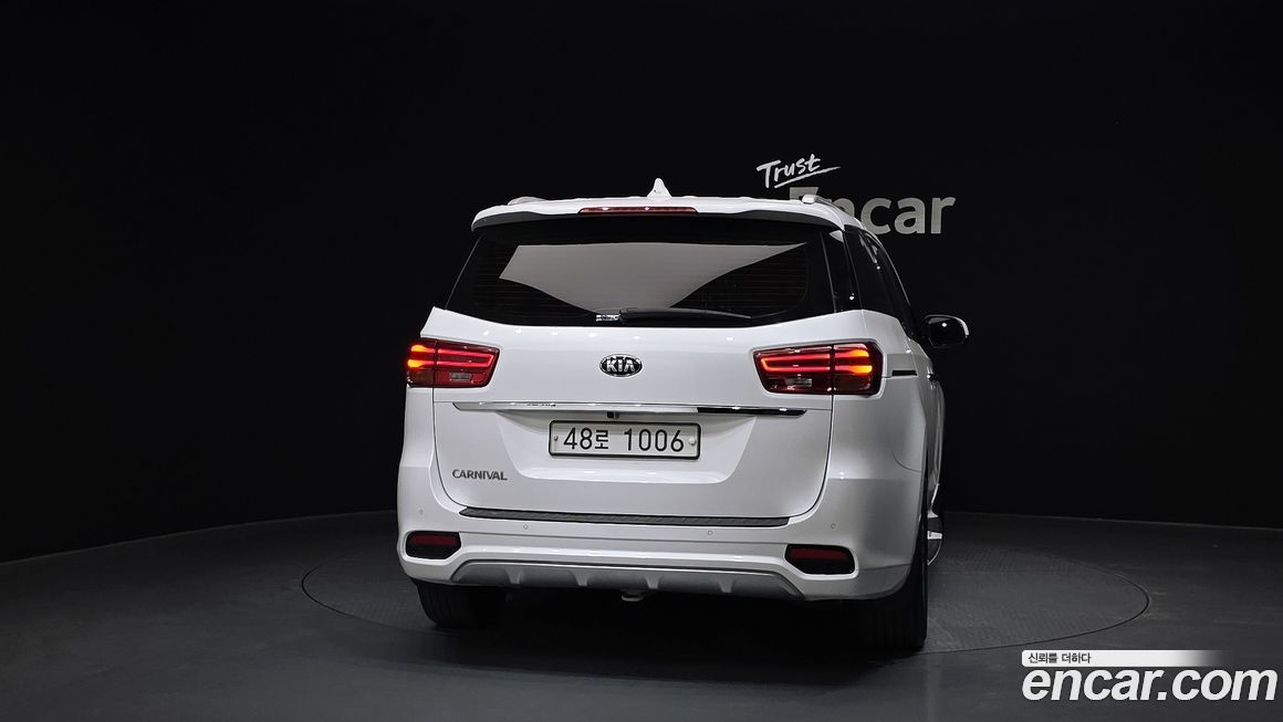Kia Canival 2019