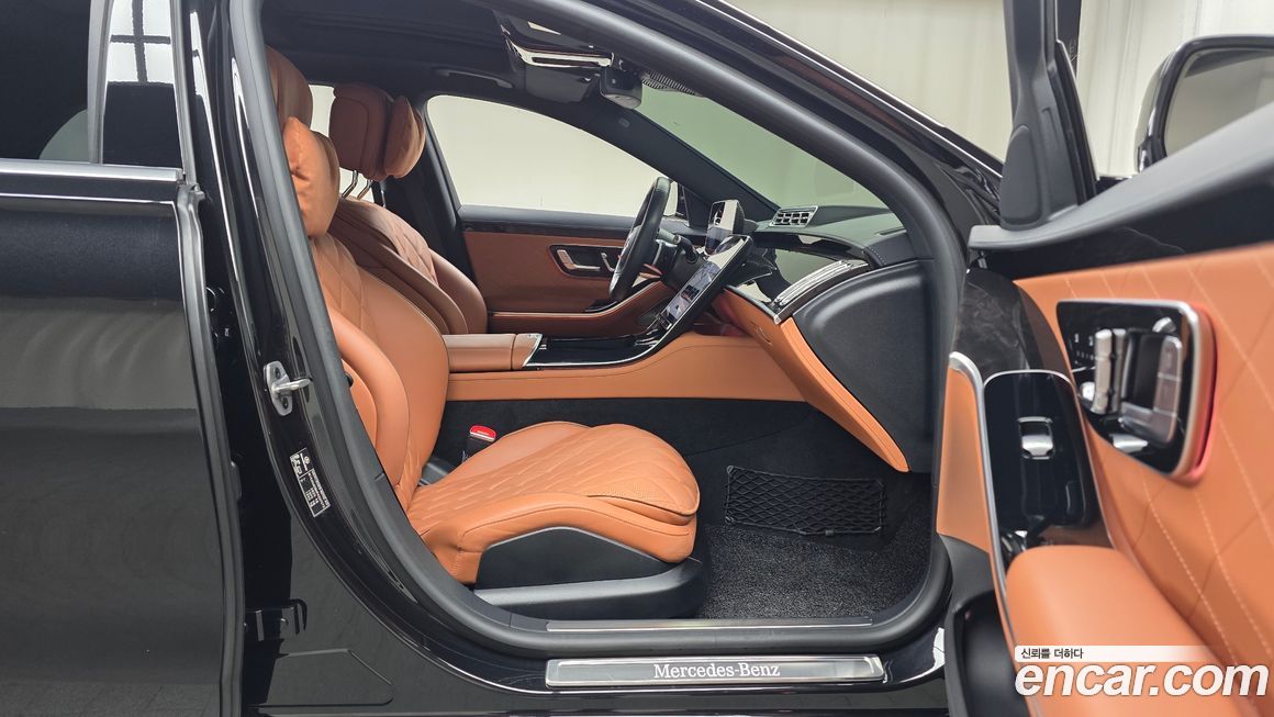 Mercedes-Benz S-Class 2023