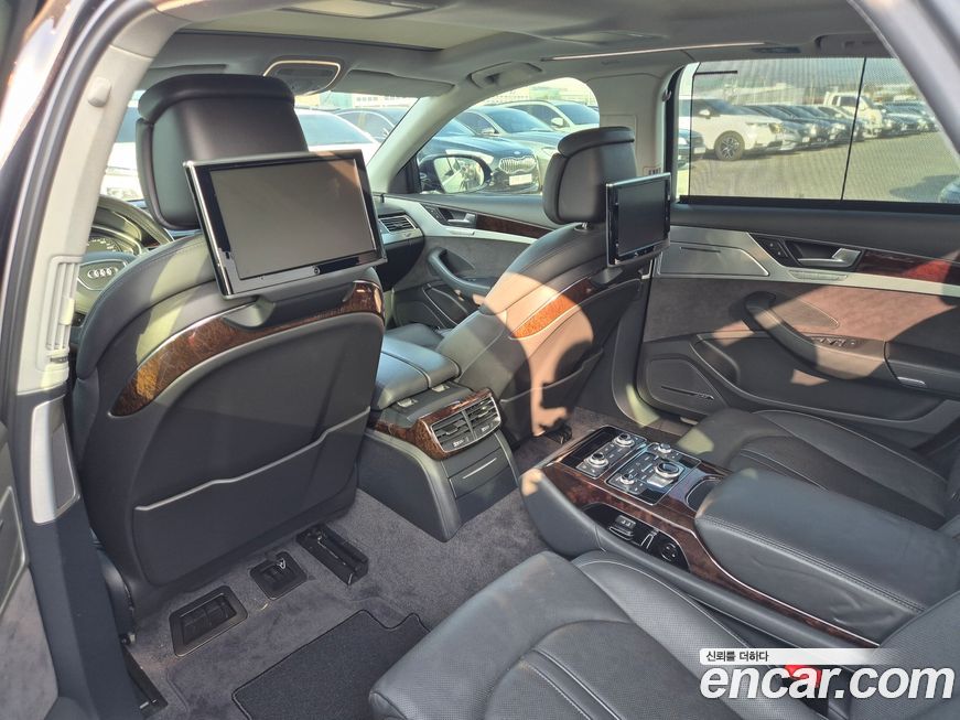 Audi A8 2014