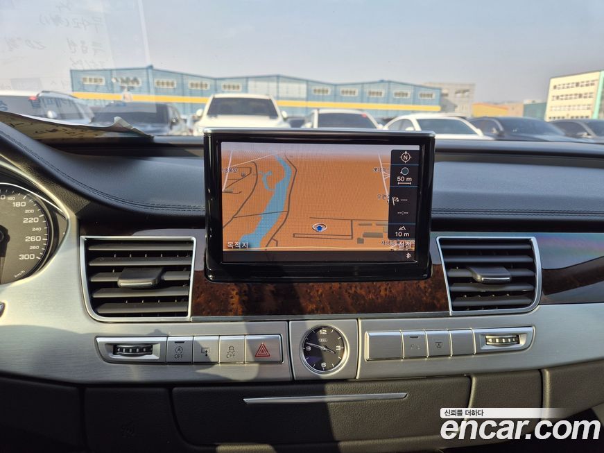 Audi A8 2014