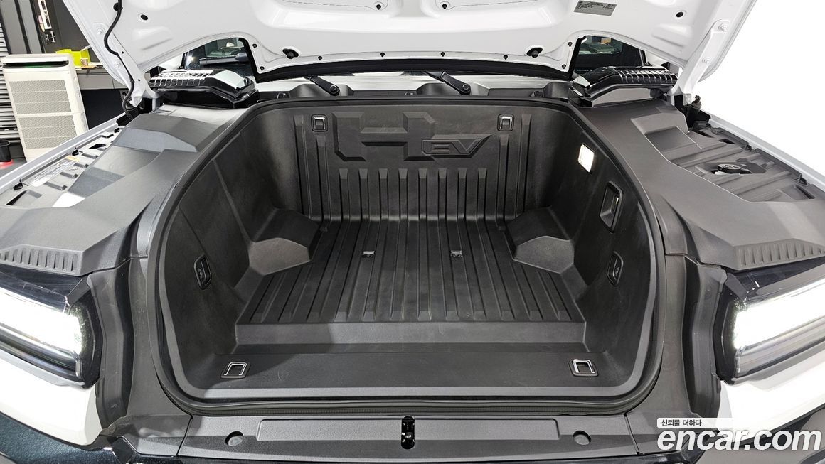 GMC Hummer EV 2025