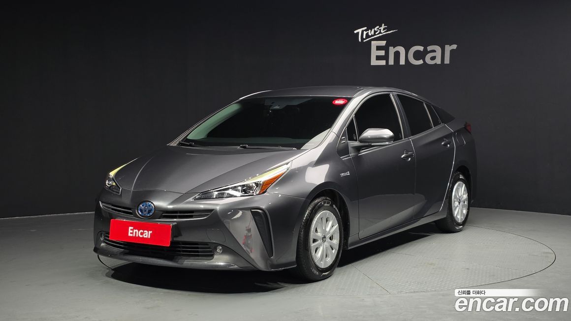 Toyota Prius 2021