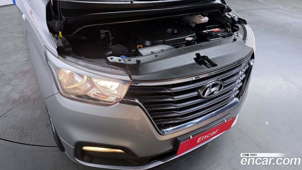 Hyundai Starex 2018