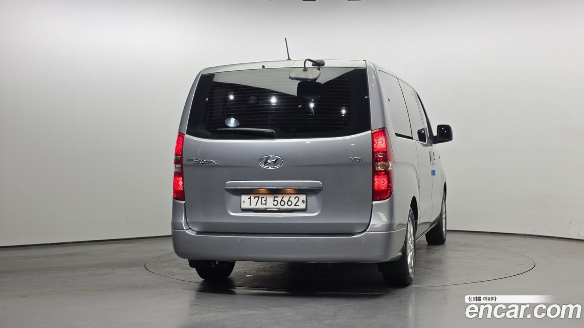 Hyundai Starex 2018