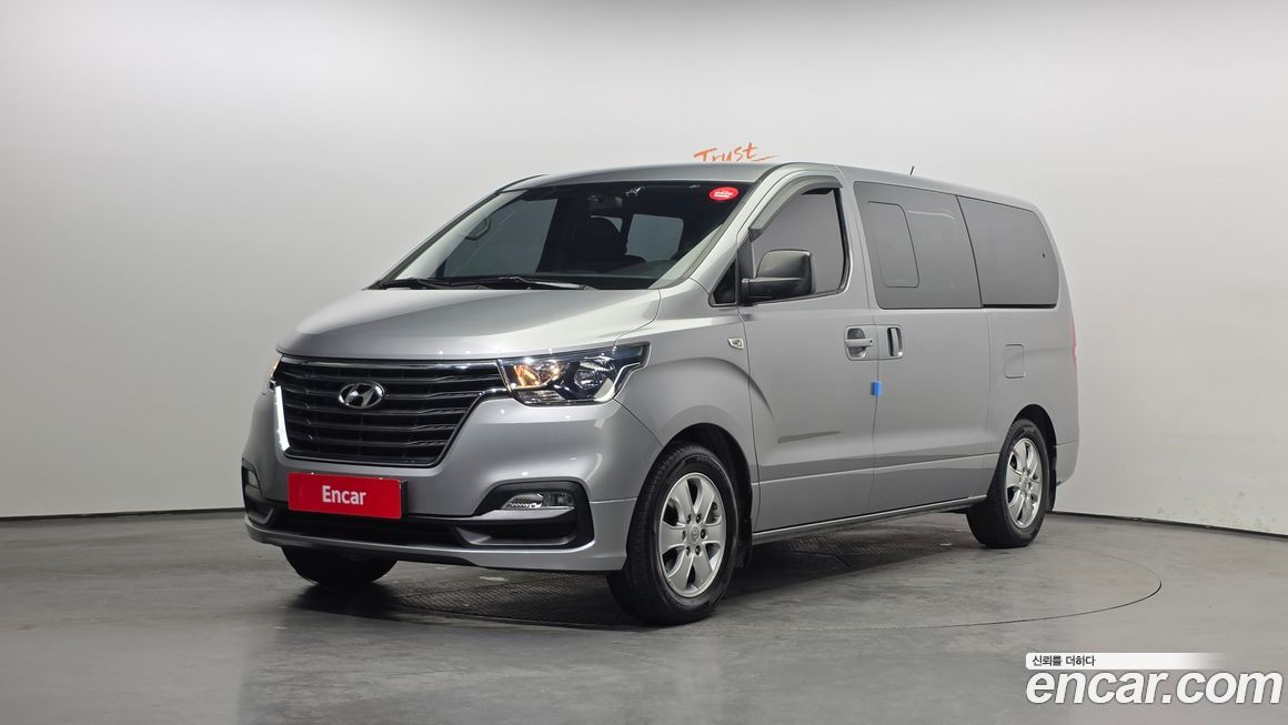 Hyundai Starex 2018