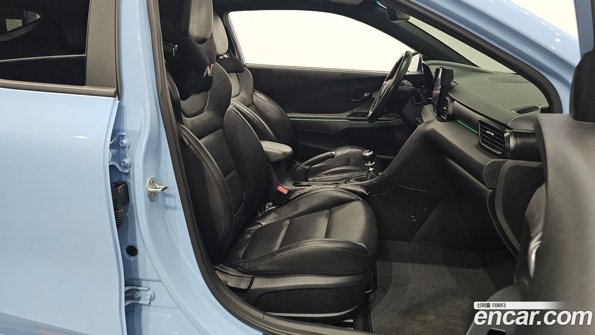 Hyundai Veloster 2022