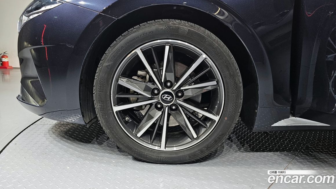 Hyundai Grandeur 2020