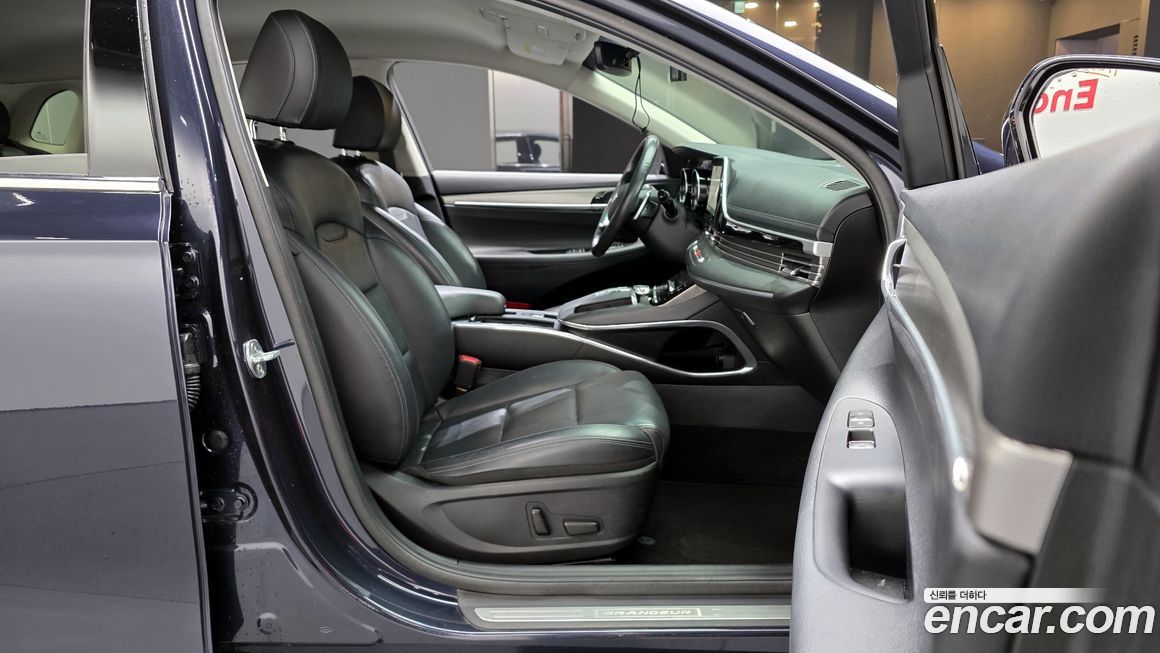 Hyundai Grandeur 2020