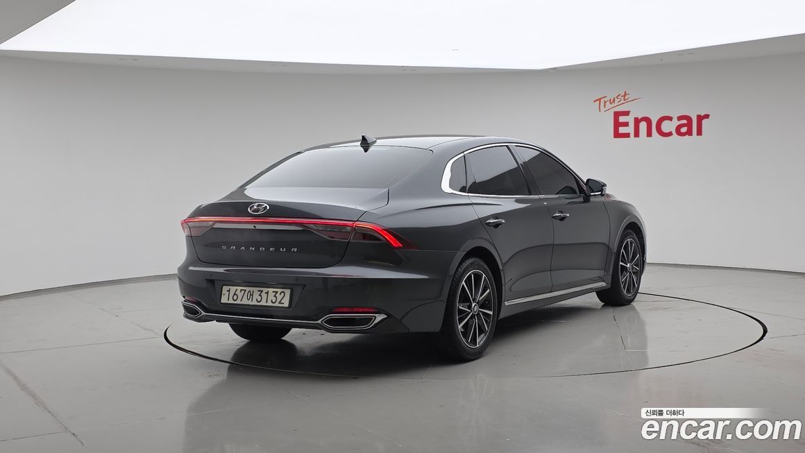 Hyundai Grandeur 2022