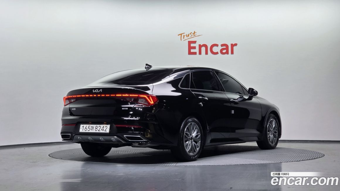Kia K5 2023