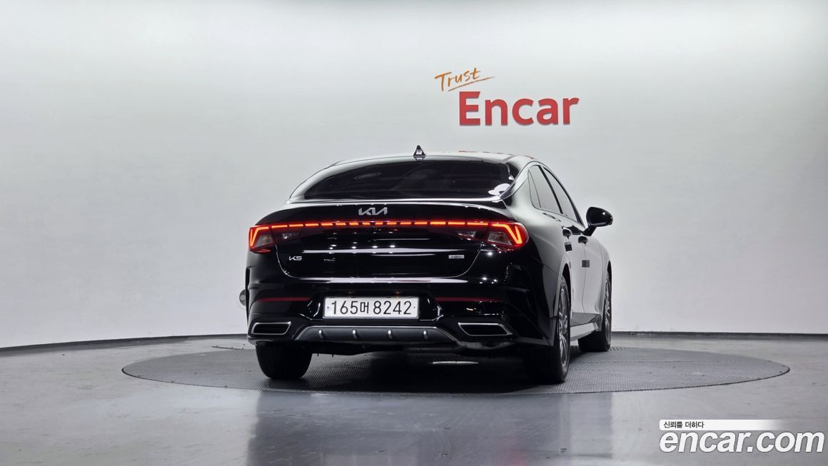 Kia K5 2023