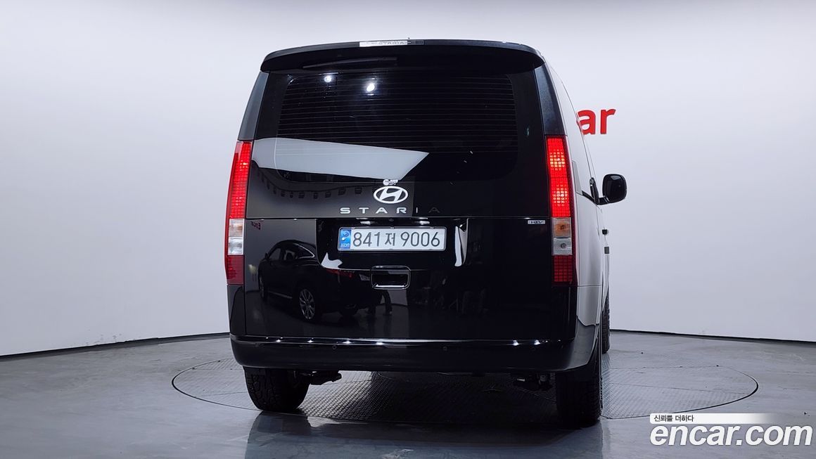 Hyundai Staria 2025