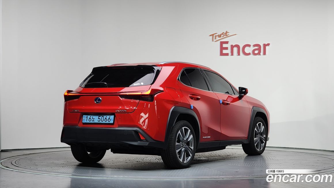 Lexus UX 2022