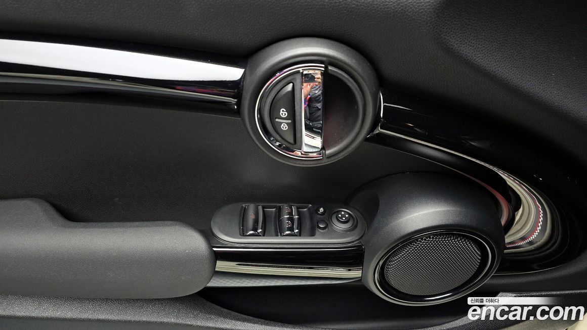 Mini Cooper Convertible 2022