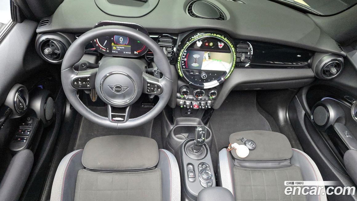 Mini Cooper Convertible 2022