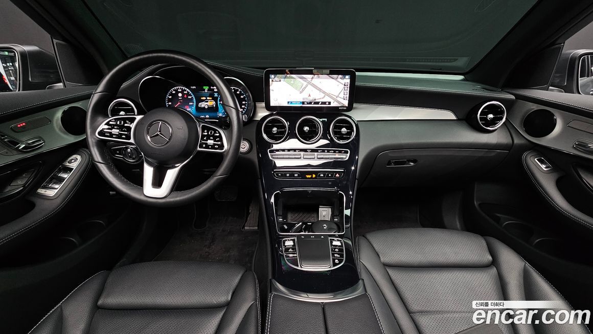 Mercedes-Benz GLC-Class 2021