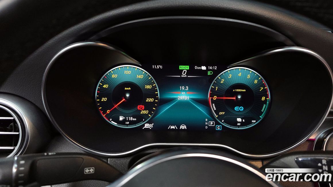 Mercedes-Benz GLC-Class 2021