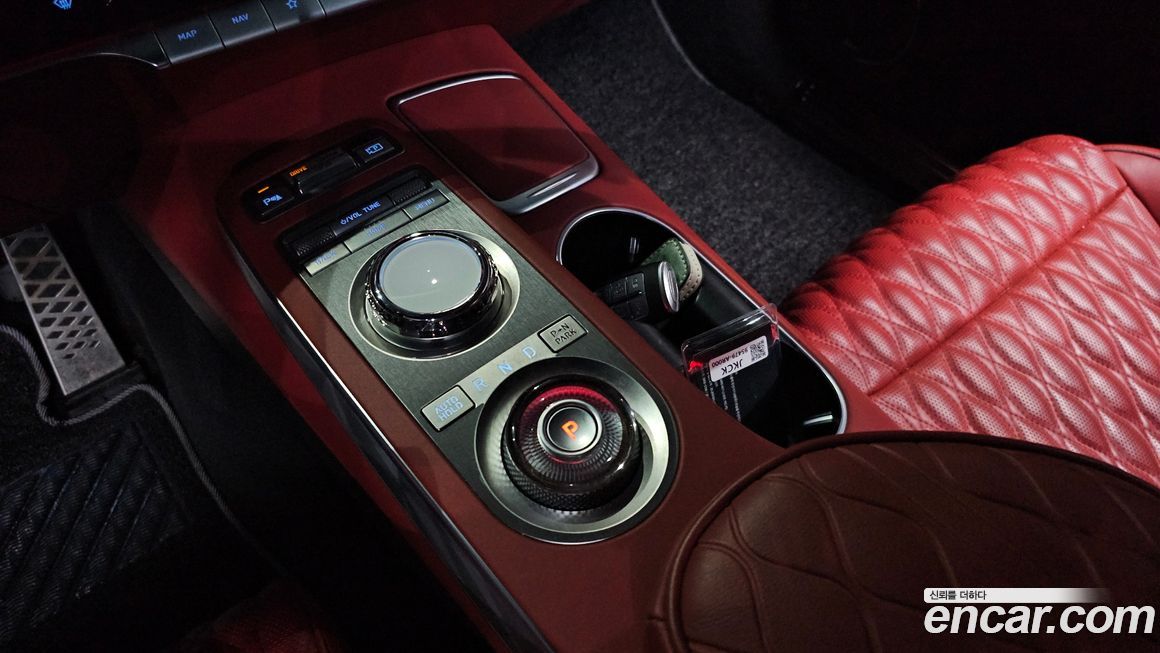 Genesis GV70 2021