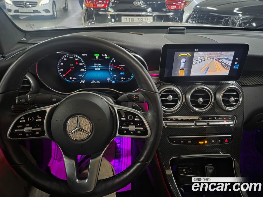 Mercedes-Benz GLC-Class 2021