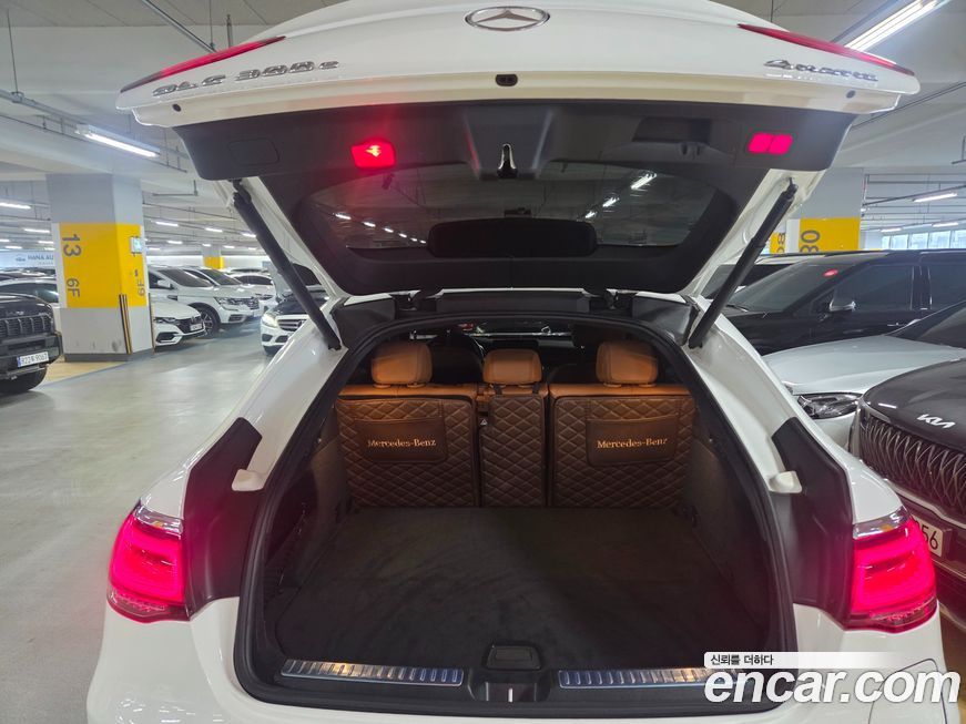 Mercedes-Benz GLC-Class 2021