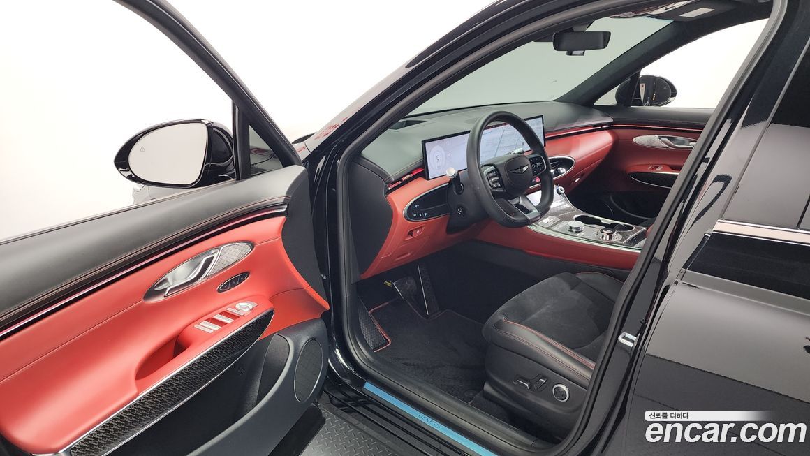 Genesis GV70 2025