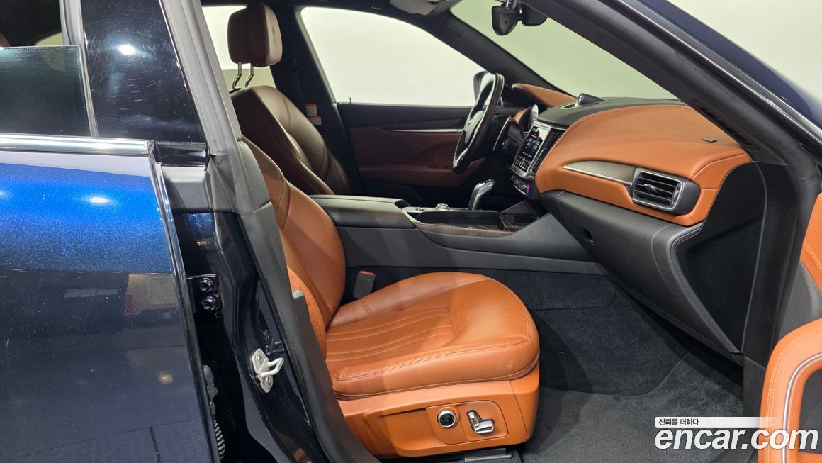 Maserati Levante 2022