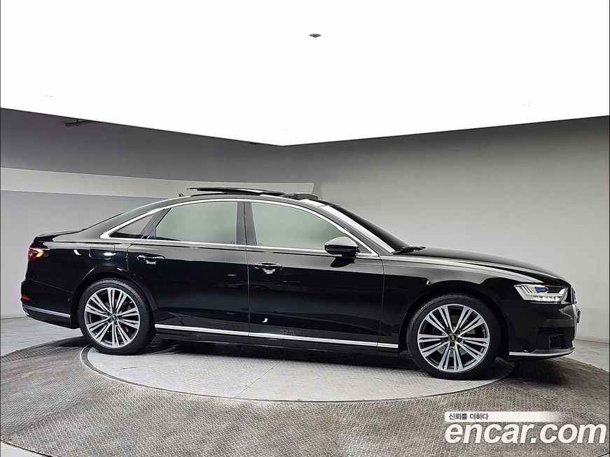 Audi A8 2021