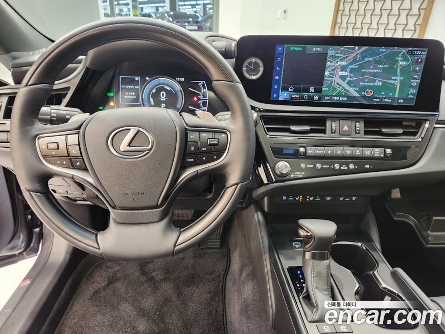Lexus ES 2026